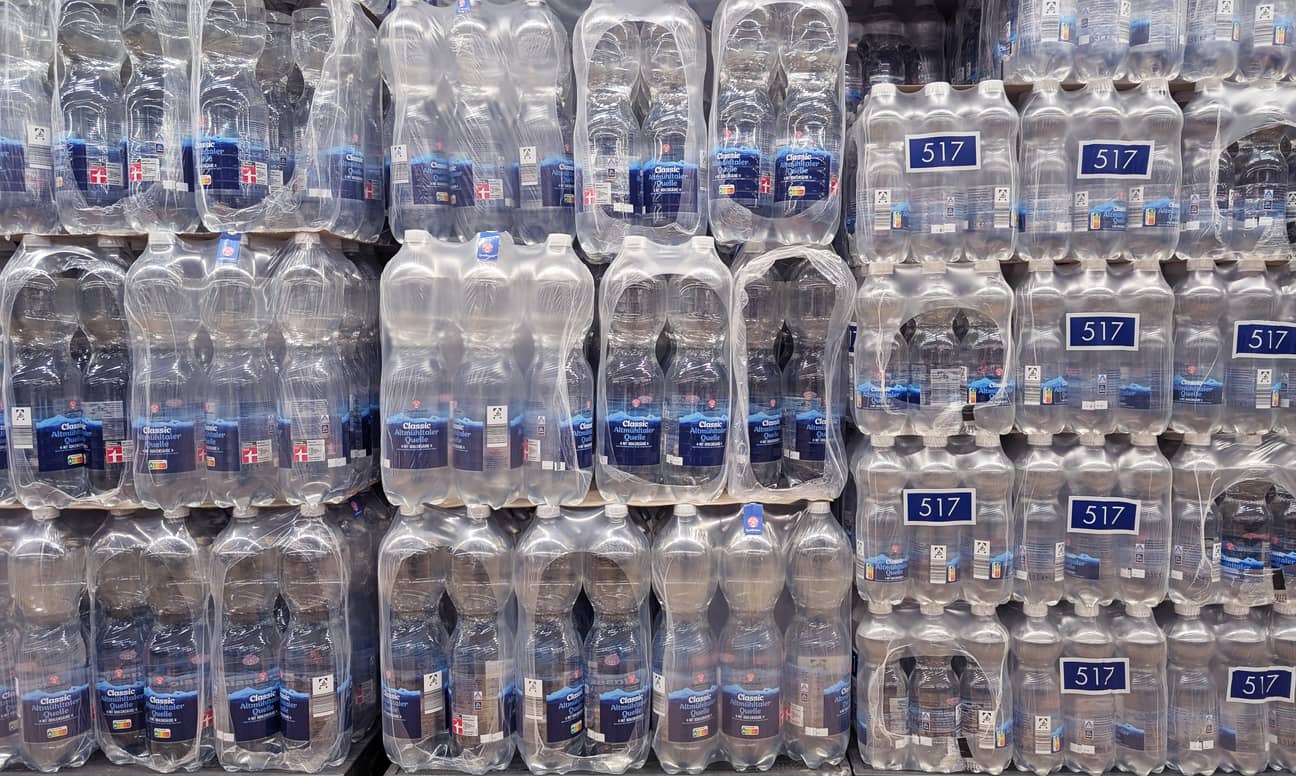 Mineralwasser – ein Milliardengeschäft auf Kosten der Allgemeinheit