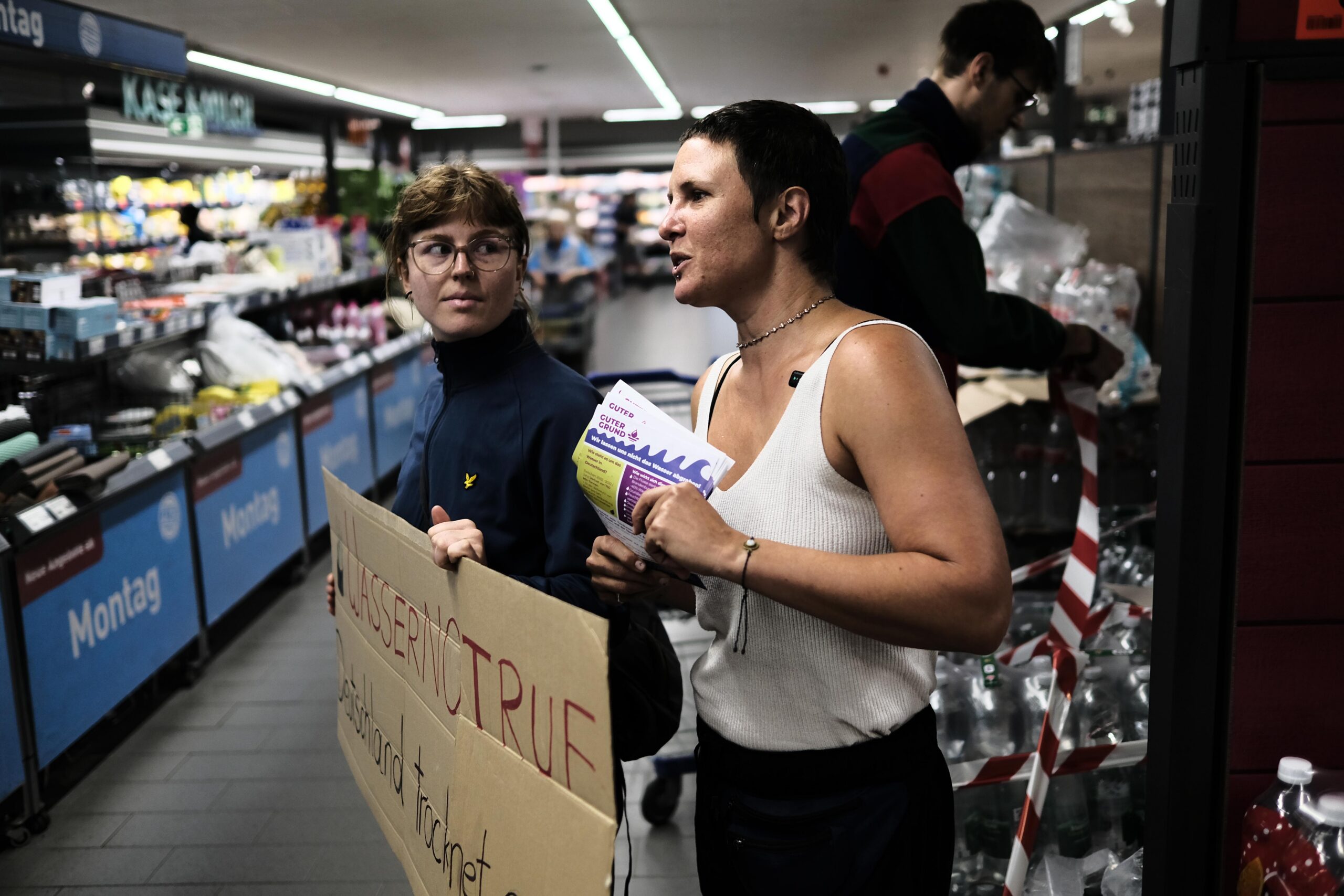 Klimaprotest in der Hitzewelle: Im Supermarkt gegen die Klimakrise